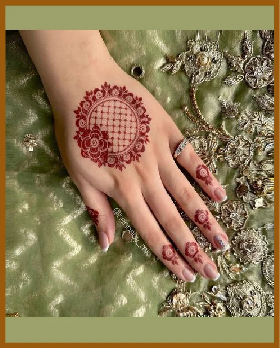 Simple Front Hand Mehndi Design With Mini Circle Art